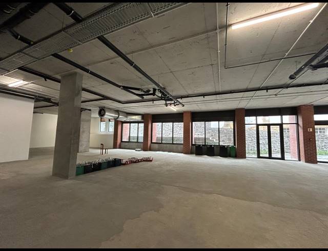 255M² RETAIL TO LET IN GARDENS